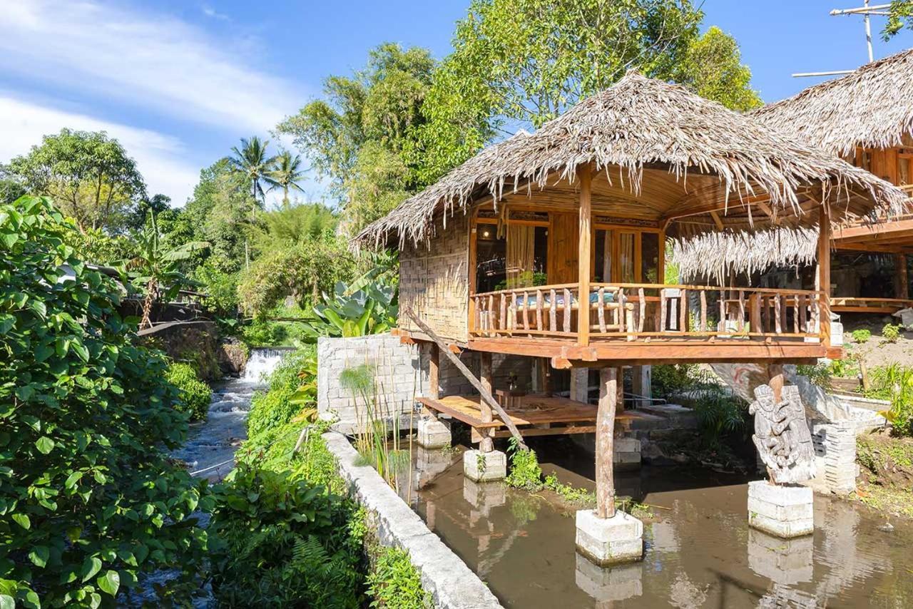 Tomohon Onong'S Homestay & Cafe מראה חיצוני תמונה