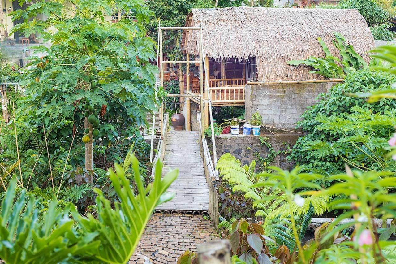 Tomohon Onong'S Homestay & Cafe מראה חיצוני תמונה