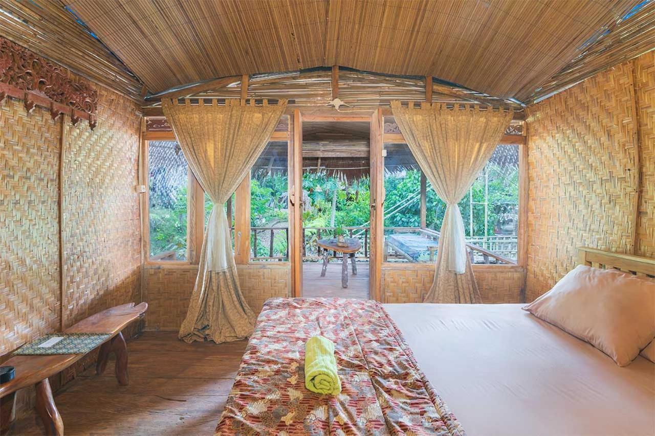 Tomohon Onong'S Homestay & Cafe מראה חיצוני תמונה